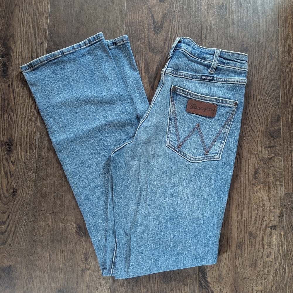 Wrangler Retro Women's Jeans - High Rise Boot Cut - 28x32